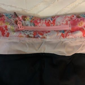 Lululemon cropped pants w/ pockets